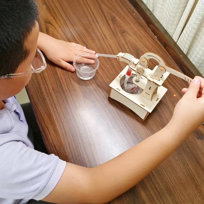 Wooden DIY Hand Pump Well Mode - Science Max recensie en prijs